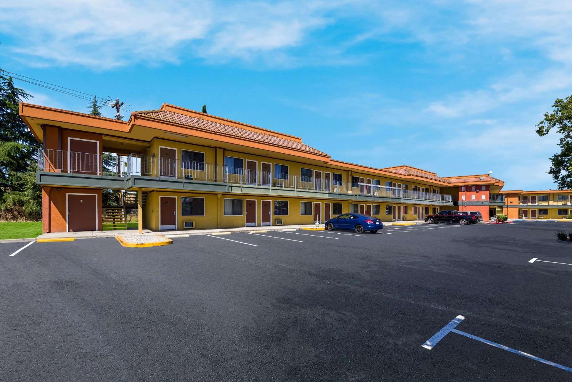 Rodeway Inn Livermore Exterior foto